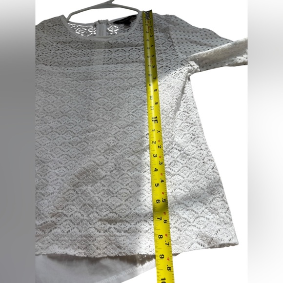 Banana Republic White Lace Eyelet Long Sleeve Blouse with attached cami size XS - Picture 8 of 8